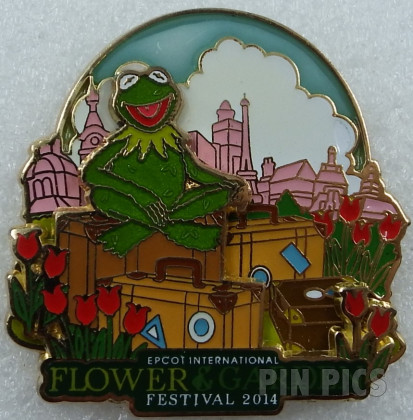 WDW - Kermit the Frog - The Muppets - 2014 Flower and Garden - Tulips, Luggage