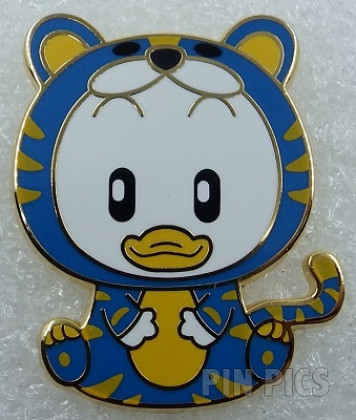 Donald Duck Disney Pin Board, 18 Tall Disney Pin Trading Pin