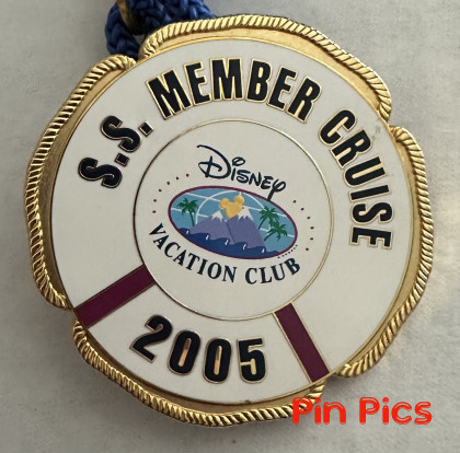 Walt Disney Pins, Trading Disney Pins, Value Of Disney Pins | PinPics