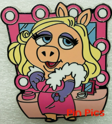 Miss Piggy In Her Dressing Room - Muppets