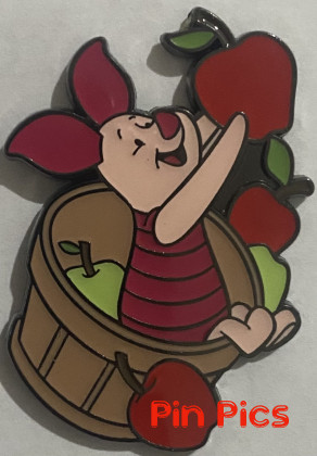 Loungefly - Piglet - Winnie The Pooh - Autumn Fall Characters - Mystery - BoxLunch
