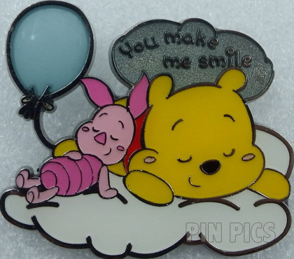 HKDL - Pooh and Piglet Sleeping on a Cloud - You Make Me Smile - Stained Glass Balloon - Winnie the Pooh
