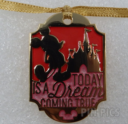 DLP - Mickey and Castle - Today is a Dream Coming True - Stained Glass