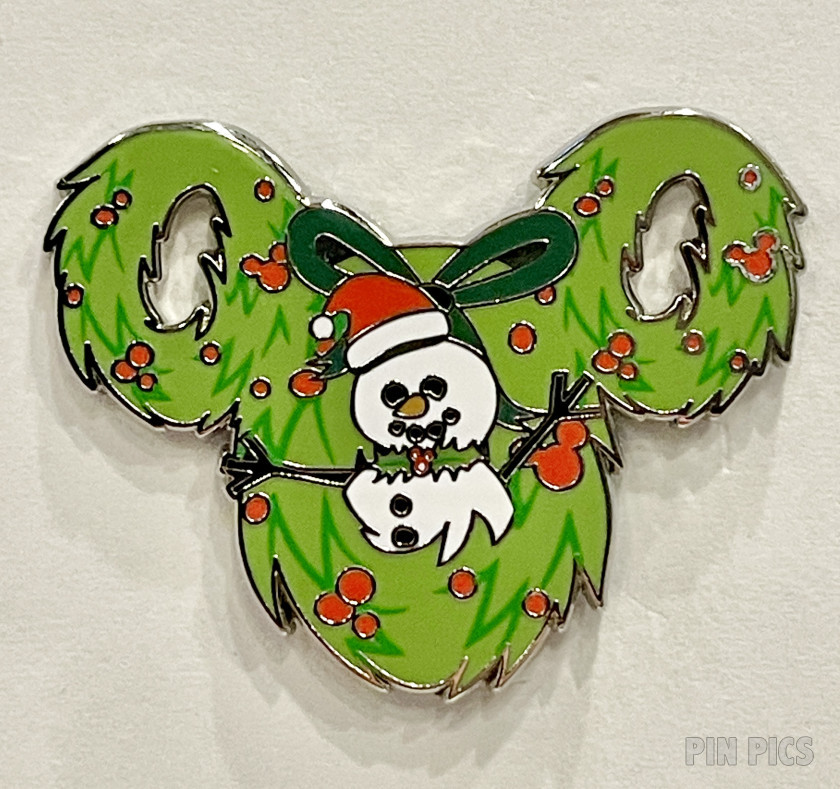 Christmas Wreath with Snowman - Mickey Icon