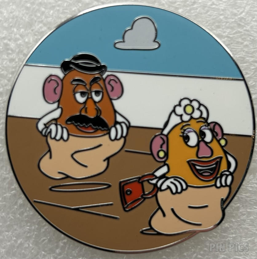 Mr and Mrs Potato Head - Sack Race - Pixar Picnic - Mystery - Toy Story