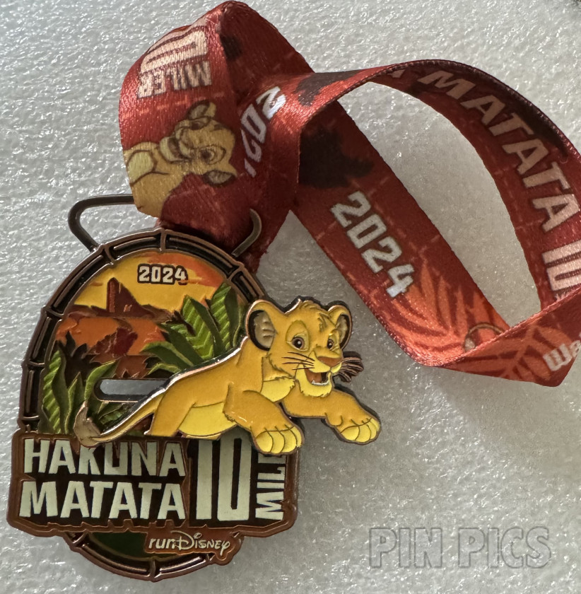 WDW – Simba - Hakuna Matata 10 Miler Replica Medal - Springtime Surprise Weekend 2024 - runDisney - Lion King