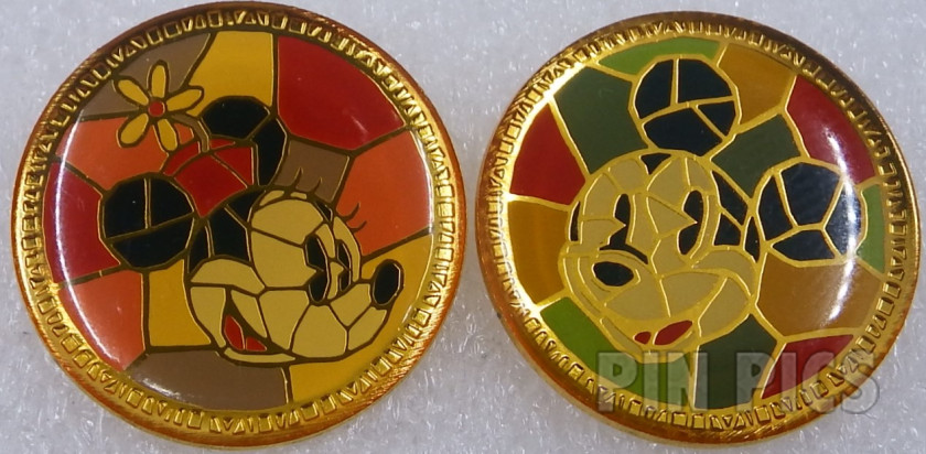 Japan - Minnie and Mickey Mouse Set- Mosaic Tile Circle
