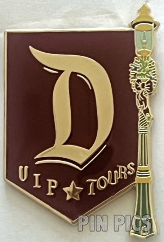 DL - VIP Tours Banner - Happy Holidays - Lamppost