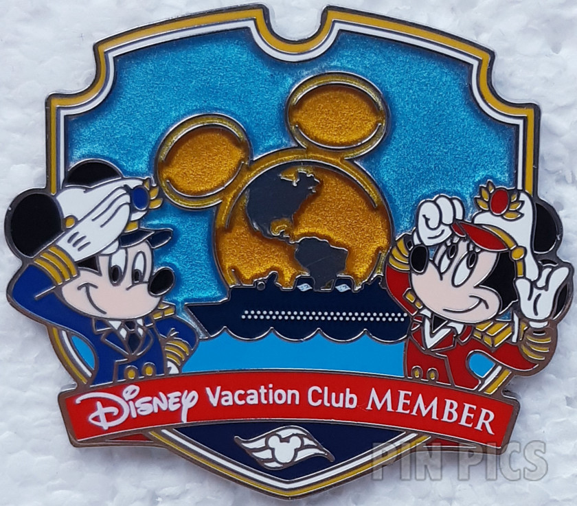 DCL - Captain Mickey and Minnie Mouse - Vacation Club member