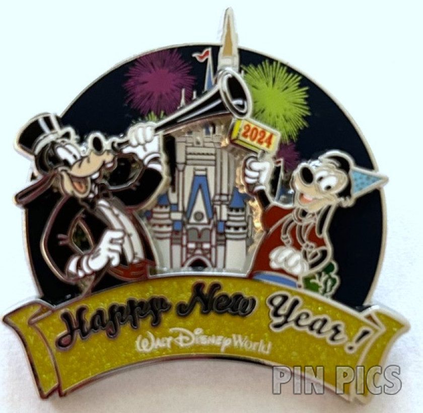 WDW - Goofy and Max - Fireworks and Castle - Happy New Year 2024