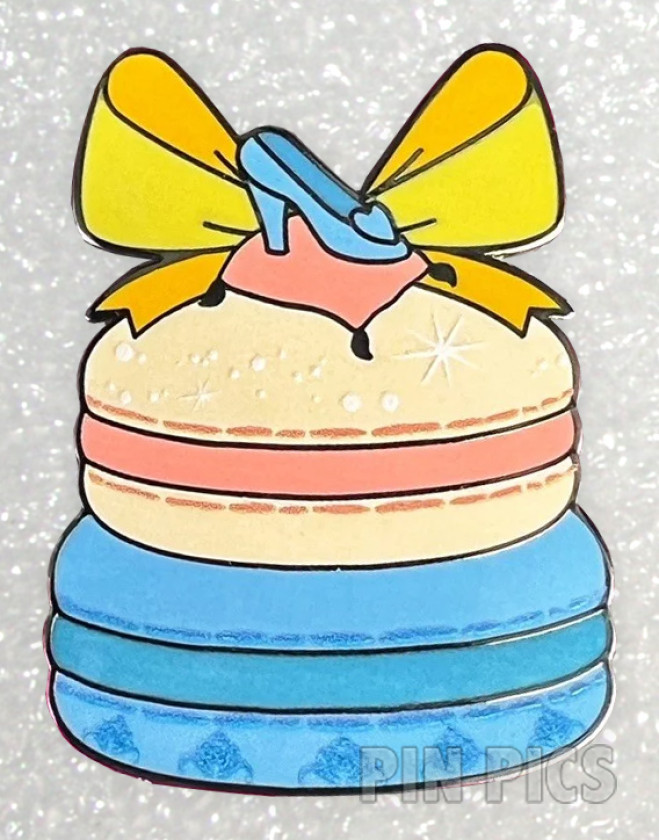 Cinderella - Princess Pastries - Macarons - Mystery