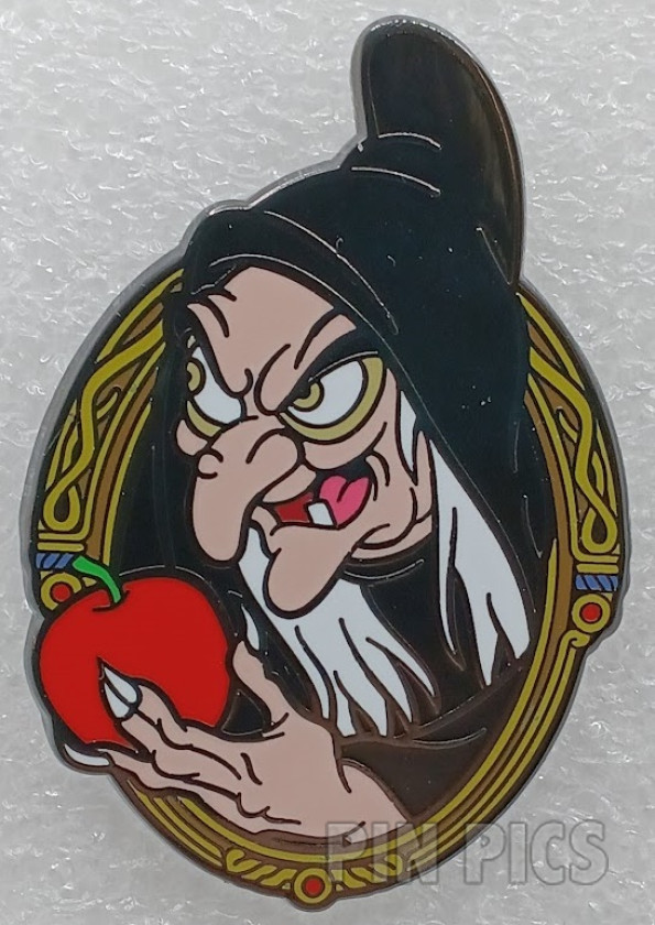 FiGPiN - Old Hag Witch - Y298 - Classic Series 1 - Mystery - Mini - Snow White and the Seven Dwarfs