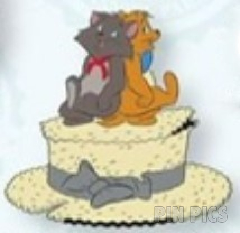 DLP - Berlioz and Toulouse - Sitting on Straw Hat - Aristocats