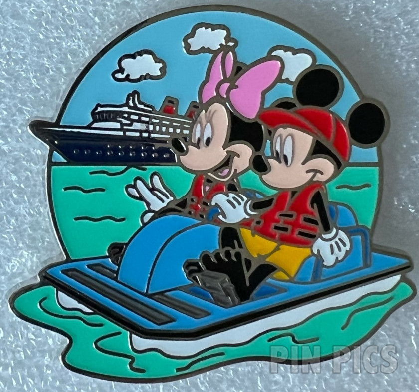 DCL - Mickey and Minnie - Castaway Cay - Pedal Boats