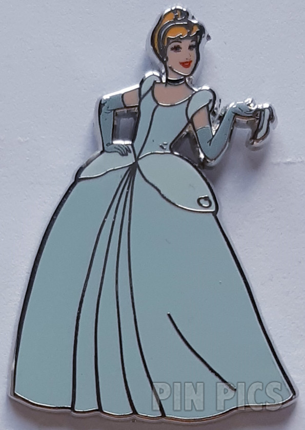 DLP - Cinderella - Showing Slipper - Cast-Members Refresh