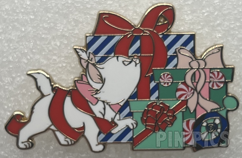 DSSH - Marie - Wrapped in Red Ribbon - Christmas Presents - Toys for Tots 2024 - Aristocats