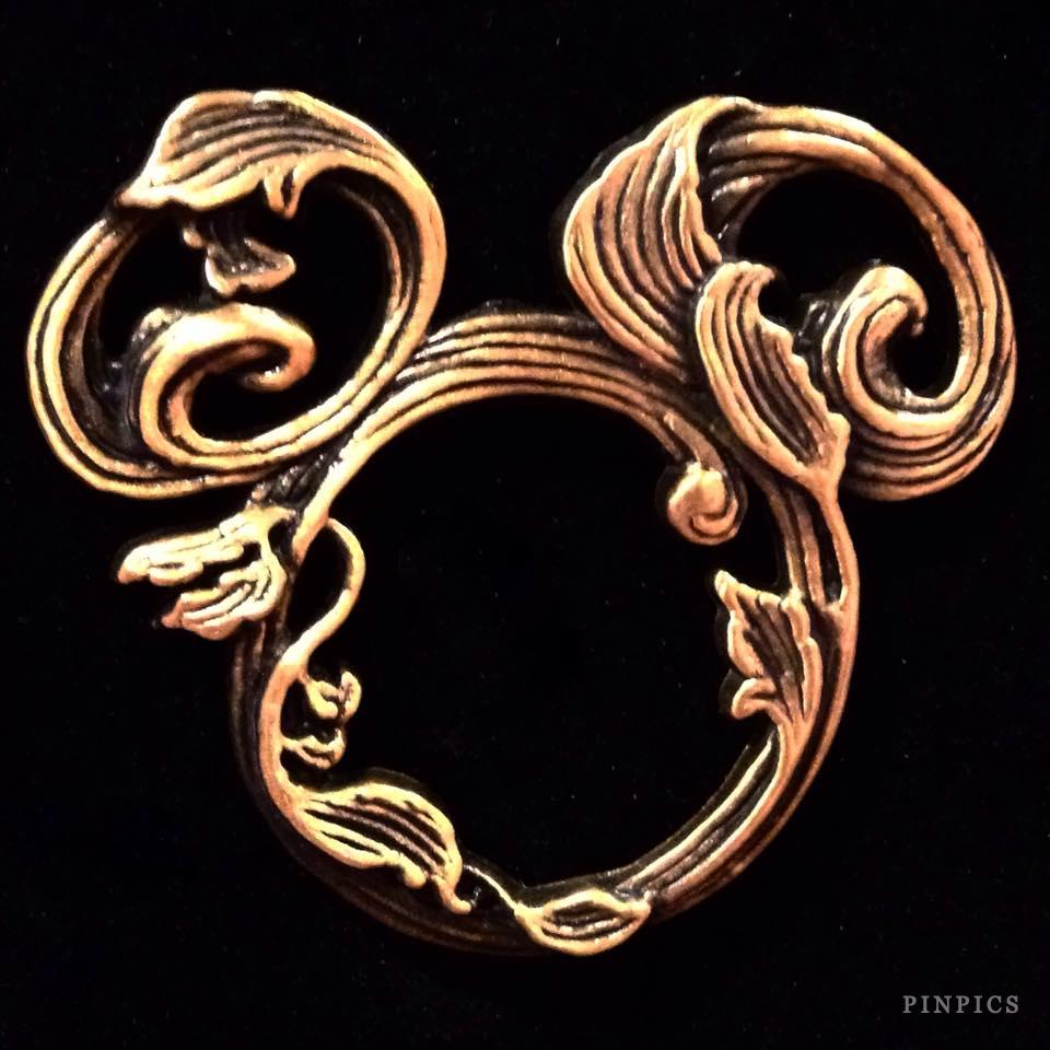 Sculpted Gold Leaves Mickey Mouse Icon