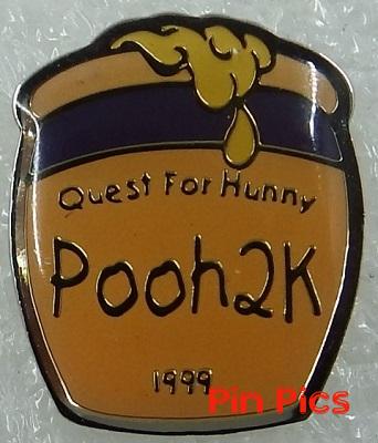 Cast Member Pooh 2K pin