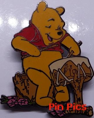 DLR - Winnie the Pooh Playing the Drum