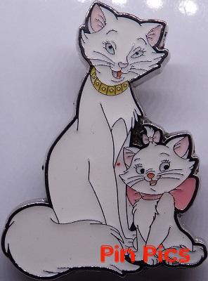 Loungefly - The Aristocats Marie and Duchess Cuddle Pin
