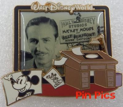 WDW - AP - Mickey Mouse, Walt Disney - Hyperion Studio Desk - Walt's Legacy Collection