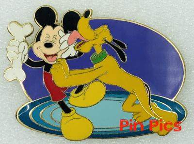 PinPics | Free Disney Pin Trading Database