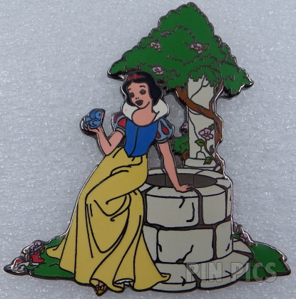 DLR - Snow White at the Wishing Well