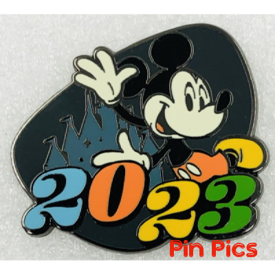 PinPics | Free Disney Pin Trading Database