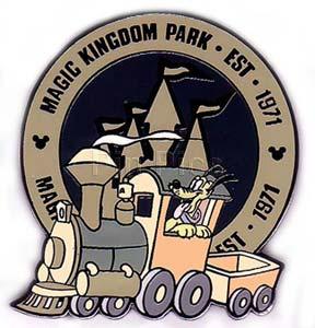 WDW - Pluto - Magic Kingdom Park - EST 1971