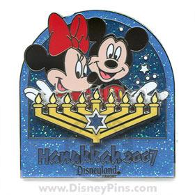 DLR - Hanukkah 2007 - Mickey & Minnie