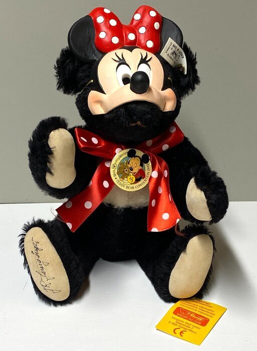 Minnie Bear 01.jpg
