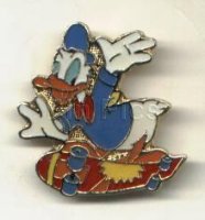 Monogram - Skateboarding Donald Duck