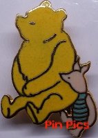 Classic Pooh & Piglet Sitting