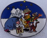 WDW - Pooh, Eeyore, Tigger and Piglet - Christmas Carols - Dec. 25 - Light Up