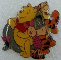 Japan - Pooh, Tigger, Eeyore and Piglet - Hugging