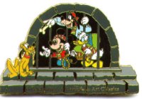 Pluto, Mickey, Goofy, Donald - Jail Scene - Gold - Pirates of the Caribbean