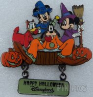 DLR - Happy Halloween 2001 (Dunkin' Goofy) Dangle