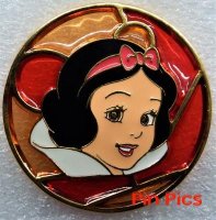 JDS - Snow White - Stained Glass Circle