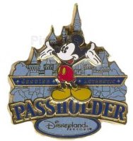 DLR - Mickey 3D Castle (Annual Passholder)