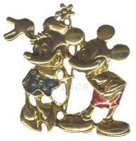 Mickey & Minnie Flirting Jewelry Pin (3D)