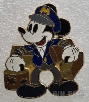 WDW - Mickey -  Magical Express - Driver Carrying Suitcases - Chauffer