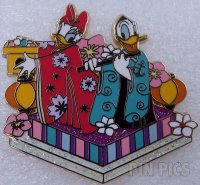 Japan - Donald and Daisy Duck - Hinamatsuri 2006 - Girls Festival - JDS