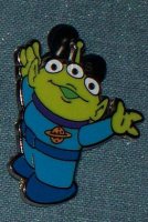 Little Green Men - Arms up