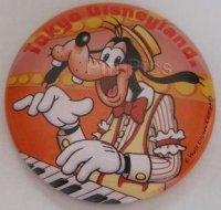 Button - Japan - Goofy Playing Piano - TDR