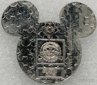 DL - Attraction Posters - Mickey Head