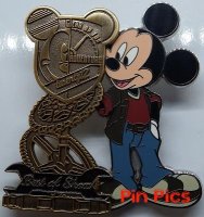 DLR - Gear Up For Adventure - Trophy Set - Mickey Only