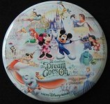 Button - Japan - Mickey and Minnie - The Dream Goes On - TDR