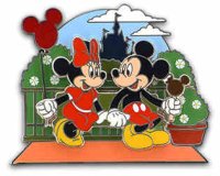 DS - Mickey & Minnie Mouse Castle Pin
