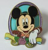 HKDL - Old Hong Kong - Mickey in Chinese Clothes