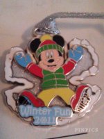 DLR - Winter Fun 2011 - Mickey Mouse